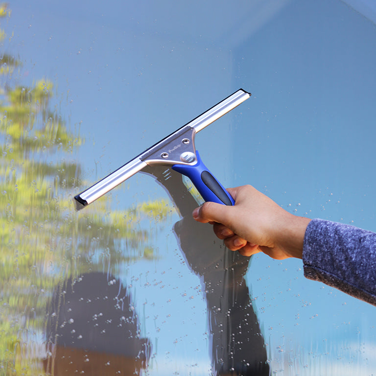 Professional ProGrip Squeegee Cleaning Window